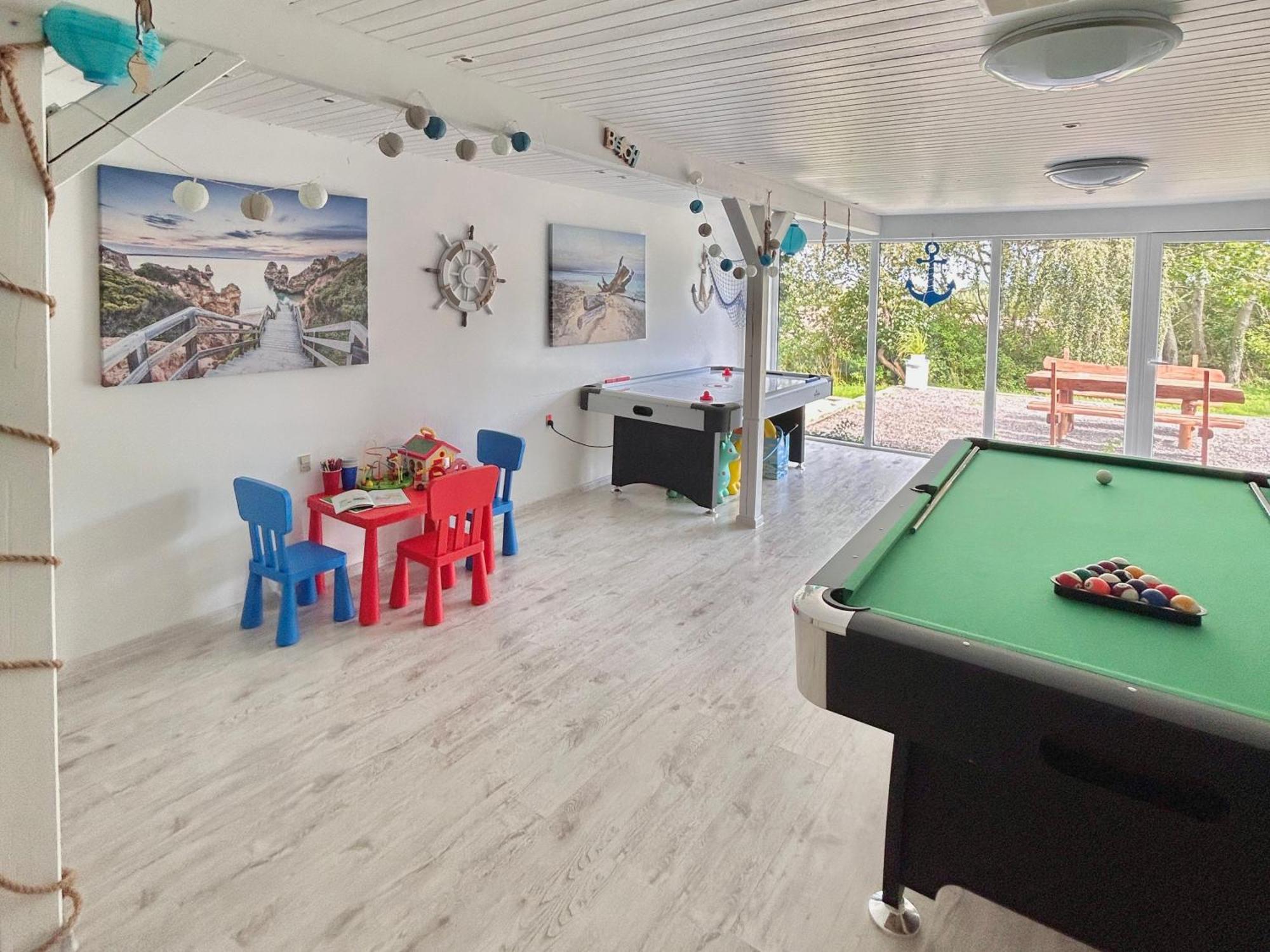 Apartamenty Molle Åkirkeby Extérieur photo